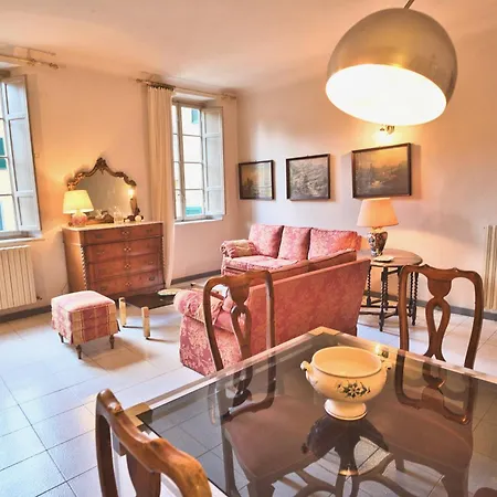 Corte Dei Portici * Lucca